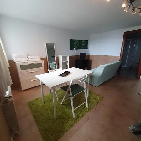 Apartamento De Invitados 45M 아파트